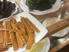 -二荆条·蜀鲜汇城市森林火锅