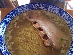 枫镇大肉面-裕兴记·三虾面(西北街总店)