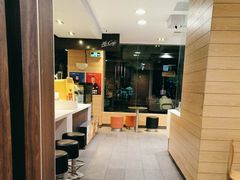 -麦当劳(容桂客运站得来速店)