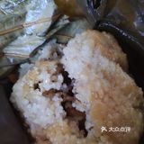 里面的鸡块蛮多的，外面的糯米也是黏黏的