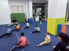 -蜩动儿童运动成长馆(恒生万鹂广场店)