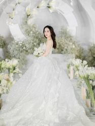 -伯瓷皇后婚纱艺术空间