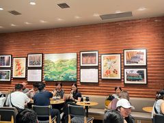 -星巴克(上海虹桥新天地二店)