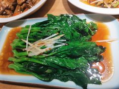 白灼芥兰-小桃红·东北菜·春饼烤鸭(南阳湖街店)