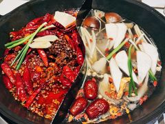 -贰回巷火锅馆(钟楼店)