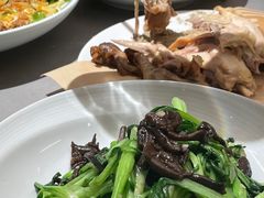 -关东小磨东北菜(上海长风大悦城店)