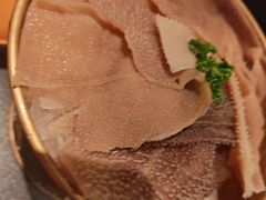 -牛YO寿喜烧·铁板烧和牛火锅自助(市府恒隆店)