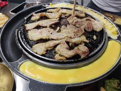 -胡悦里韩式烤肉(芝罘万达广场店)
