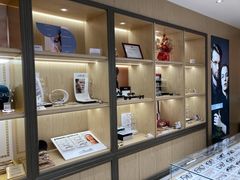 -吴良材眼镜(美罗城店)
