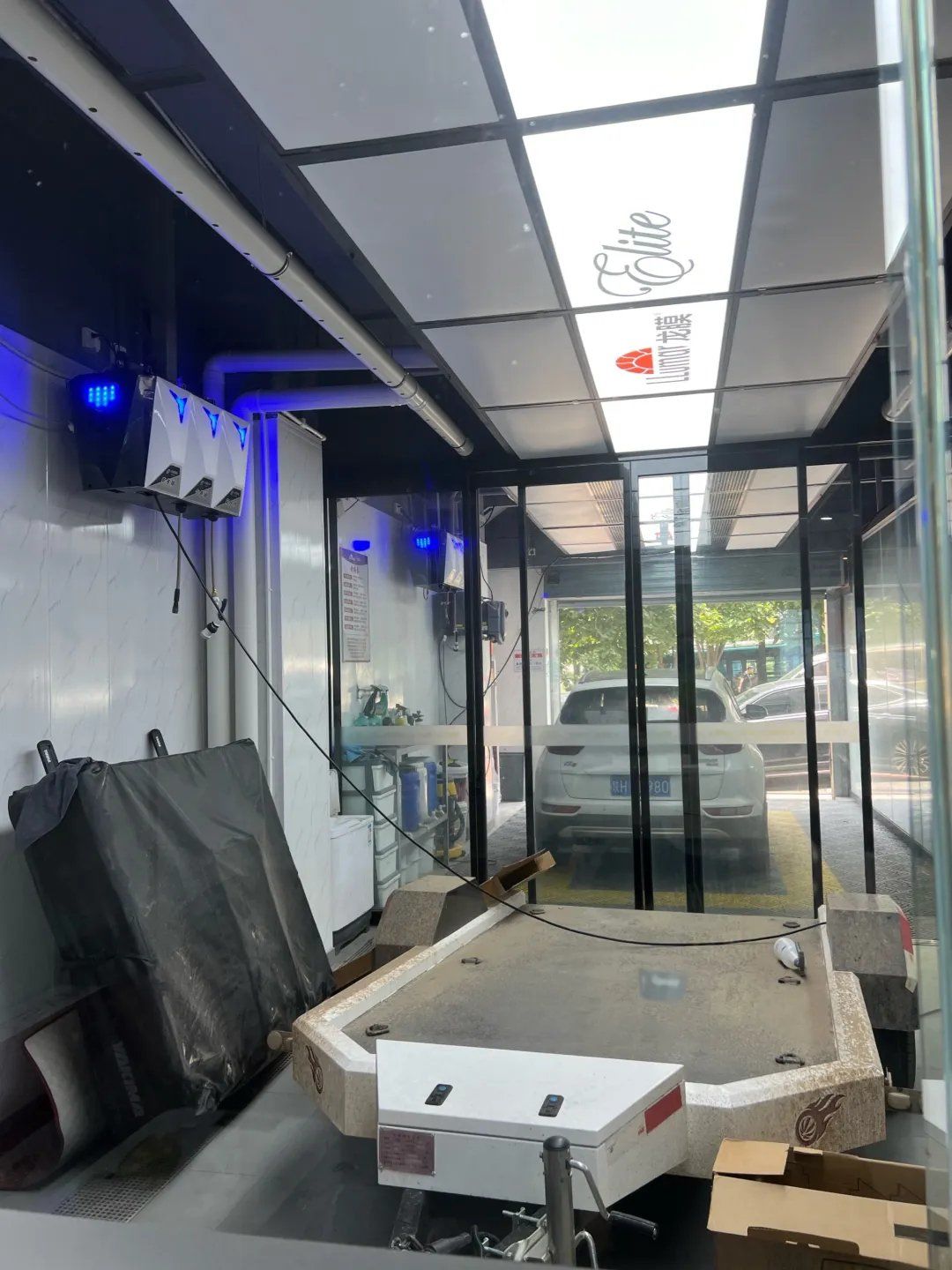 汽车店新装潢大揭秘