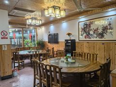 -芦茨金富饭庄·25年老字号·专做稻草鸡