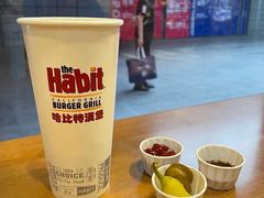 -The Habit Burger Grill 哈比特汉堡(世博店)