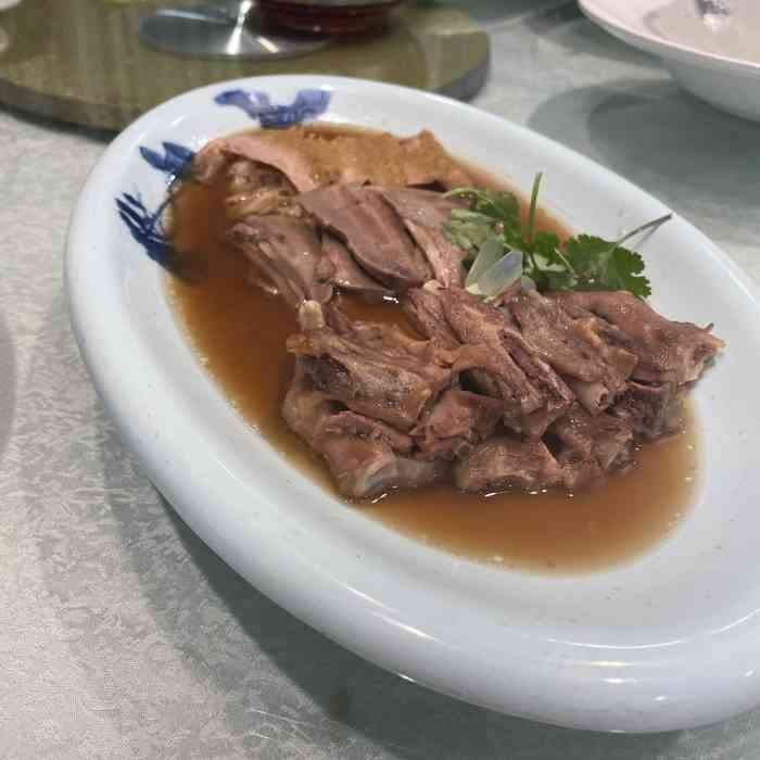 华埠酒楼"参加在这里的结婚喜筵,饭店环境一般,摆了.