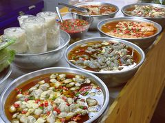 -席娜卡琳火车铁道夜市