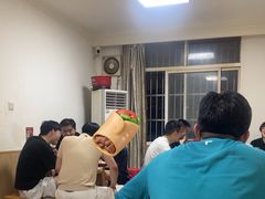 -郑记•不夜城烧烤•龙虾•虾蟹(黄鹤楼店)