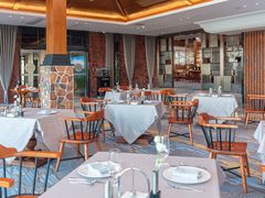 -V Bar海景扒房(北海湾惠龙万达嘉华酒店)