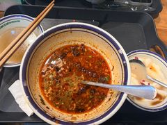 -云阿蛮云南生烫牛肉米线(奉贤路店)