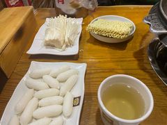 -喇喇排骨火锅·传统韩式脊骨汤(望京西园总店)
