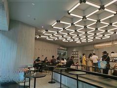 -M Stand(南京紫峰大厦店)