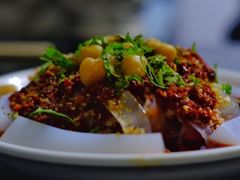 -烤肉小伙烤肉店