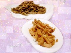 富硒小河鱼-温汤大酒店餐厅