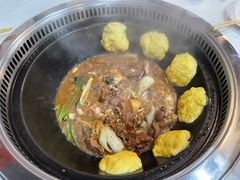 -哈尔滨烧烤·山河村铁锅炖(交大店)