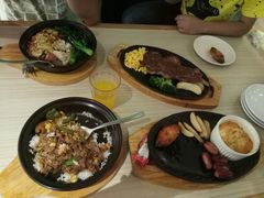 -卢家妈妈·西餐厨房(卜蜂中心店)