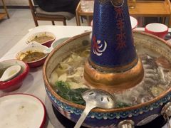 -毛辣果·贵州红酸汤牛肉火锅(西单店)