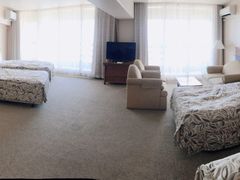 -Rizzan Sea Park Hotel Tancha Bay室内游泳池