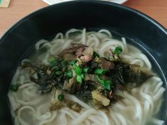 -诚铭记·虾仁汤包·成都小吃(融创店)