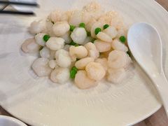 双色虾仁-东方明珠老上海8号餐厅(东方明珠广播电视塔店)