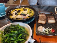 -月枫江南小馆(绿地缤纷广场店)