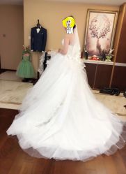 -拉瑞娜LaReine婚纱礼服高级定制