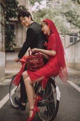 -易摄影婚纱摄影工作室