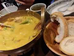 -大头虾越式风味餐厅(光明广场店)