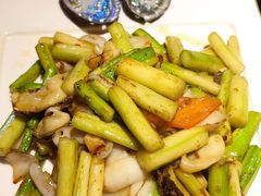 -黄泥岗·地道湖北菜(奥特莱斯店)