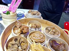 -卤校长重庆火锅(国兴店)