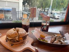 -Catch Bagel(芳草地店)