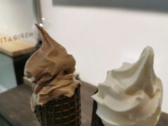 芝芝脆筒-喜茶(上海兴业太古汇店)