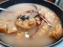 章鱼煲淋酿莲藕-六婶西关小厨(光塔路店)