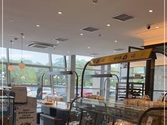 面包甜点陈列柜-面包新语(上地华联店)