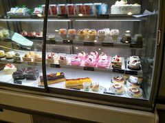 面包甜点陈列柜-金凤成祥(西罗园店)