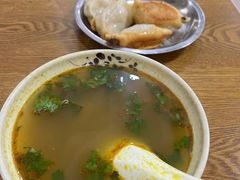 -黄阿姨锅贴大王(万航渡路店)