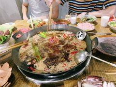 -周幺妹重庆老火锅(银泰城总店)