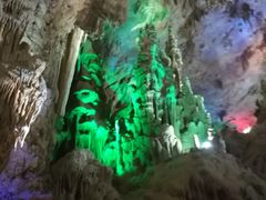 -巴马水晶宫