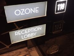 -OZONE 顶楼酒吧(香港丽思卡尔顿酒店)