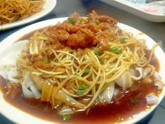 湿炒牛河-伍湛记 · 广州老字号(龙津中路店)
