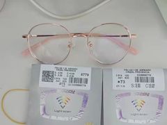 -翰佐蔡司小乐圆·依视路星趣控·暴龙眼镜折扣店
