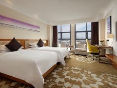 -武汉武昌站街道口华美达安可酒店