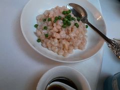 手剥河虾仁小豌豆-玫瑰厅上海菜(兴国路店)